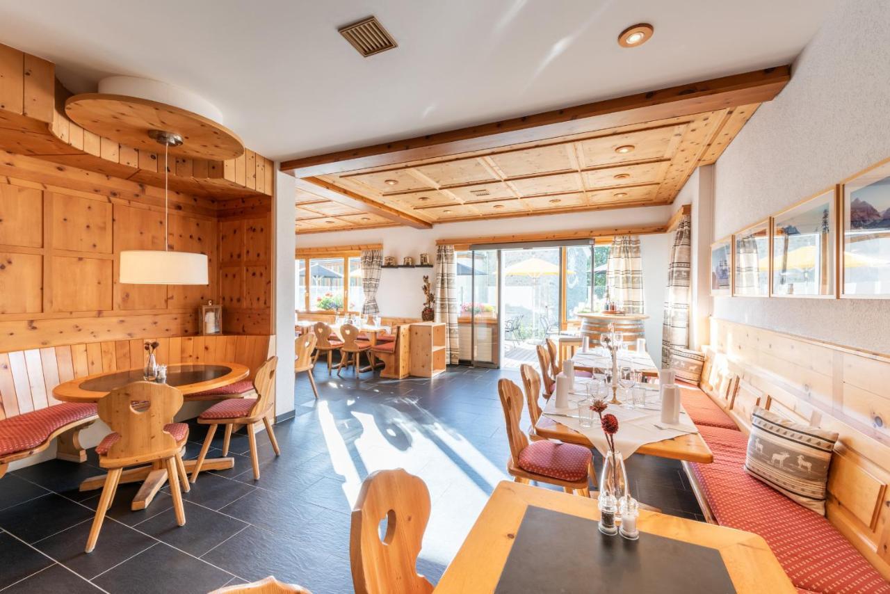 Randolins Familienresort St. Moritz Exterior foto